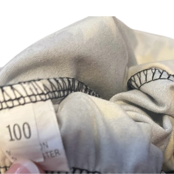 Girls 100 ( 3T) Sunflower Print Black Joggers elastic waist string detail - Picture 5 of 6